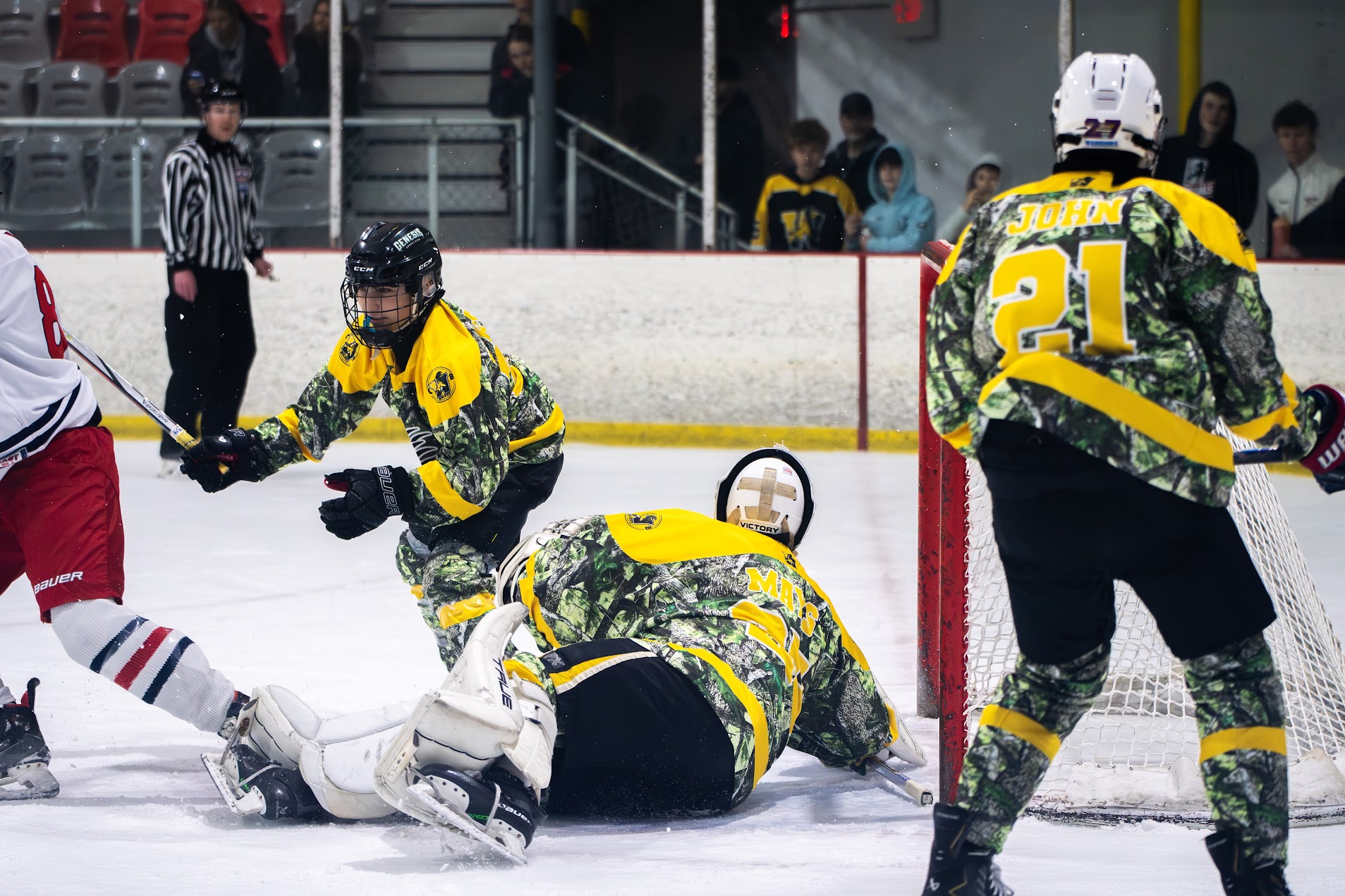 CB West Ice Hockey game photo 2